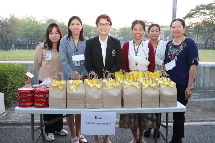 พิธีทำบุญตักบาตร เนื่องในวันขึ้นปีใหม่ 2566